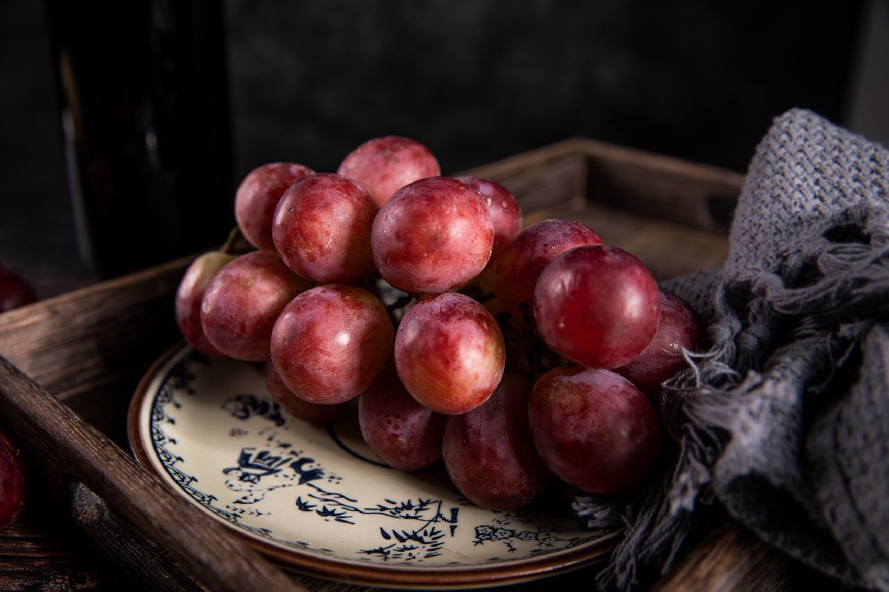 摄图网_501186764_banner_红提（企业商用）.jpg